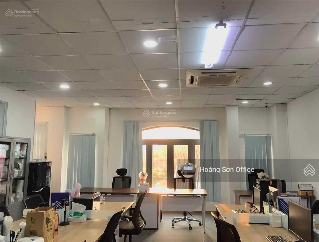 Cho thuê sàn diện tích sàn 145m2, đường nguyễn thái bình, quận 1. sàn vuông vức, view kính, giá rẻ