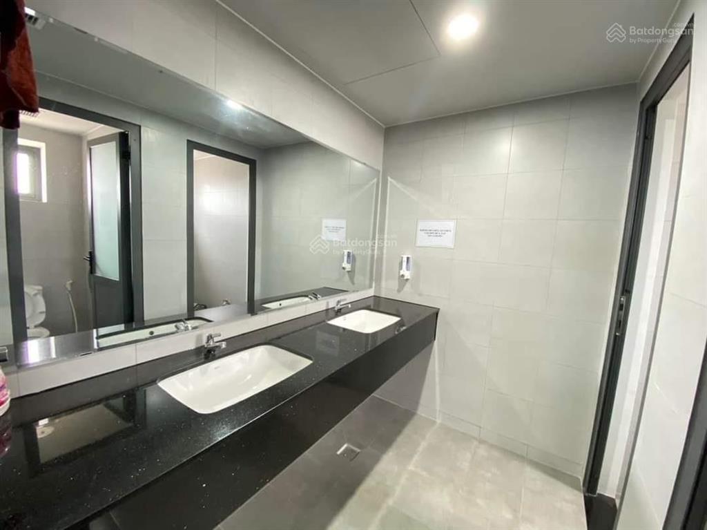 Văn phòng tân bình, cho thuê sàn vp, dt sàn 80m2.  0943 390 *** mr. sơn
