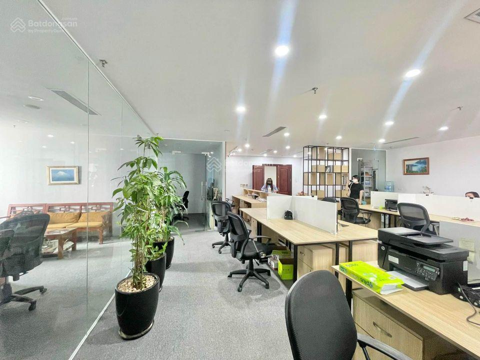 Cho thuê văn phòng quận 1, diện tích 120m2 giá 40 triệu/tháng. tòa văn phòng đường phó đức chính