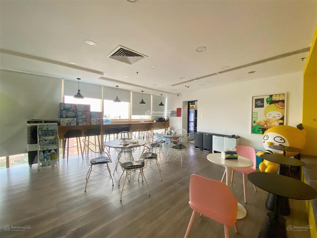 Cho thuê văn phòng quận 1, diện tích 160m2 giá 55 triệu/ tháng. tòa văn phòng đường phó đức chính