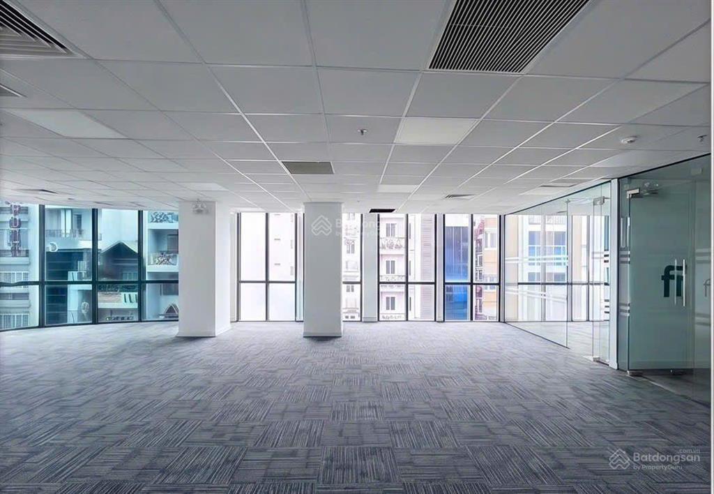 Cho thuê văn phòng diện tích 110m2 tòa nhà nam kỳ khởi nghĩa, quận 3 giá chỉ 39tr/tháng