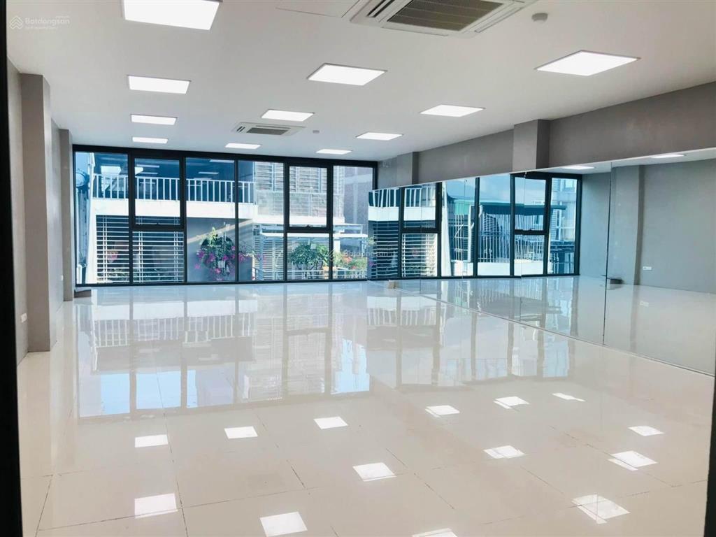 Tòa nhà mới xây mặt tiền đường phạm ngọc thạch, quận 3. diện tích 12x28m, hầm 6 tầng cho thuê
