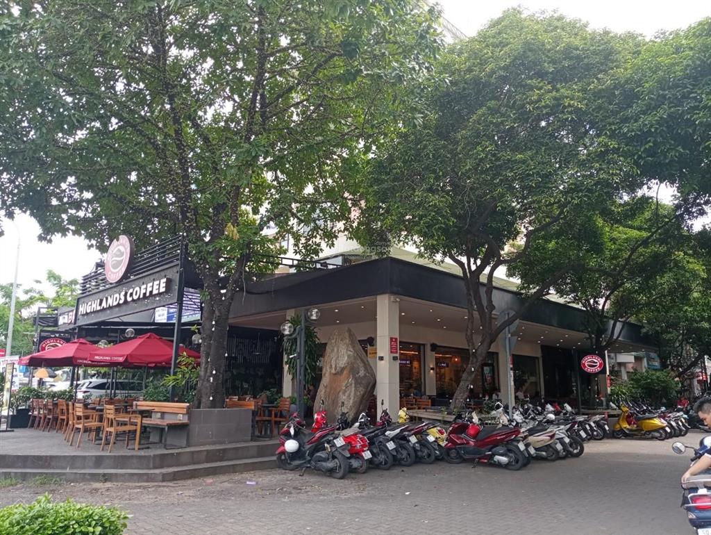 Cho thuê nhà góc 2mt đường phan đăng lưu, diện tích 15x25m, trệt lầu