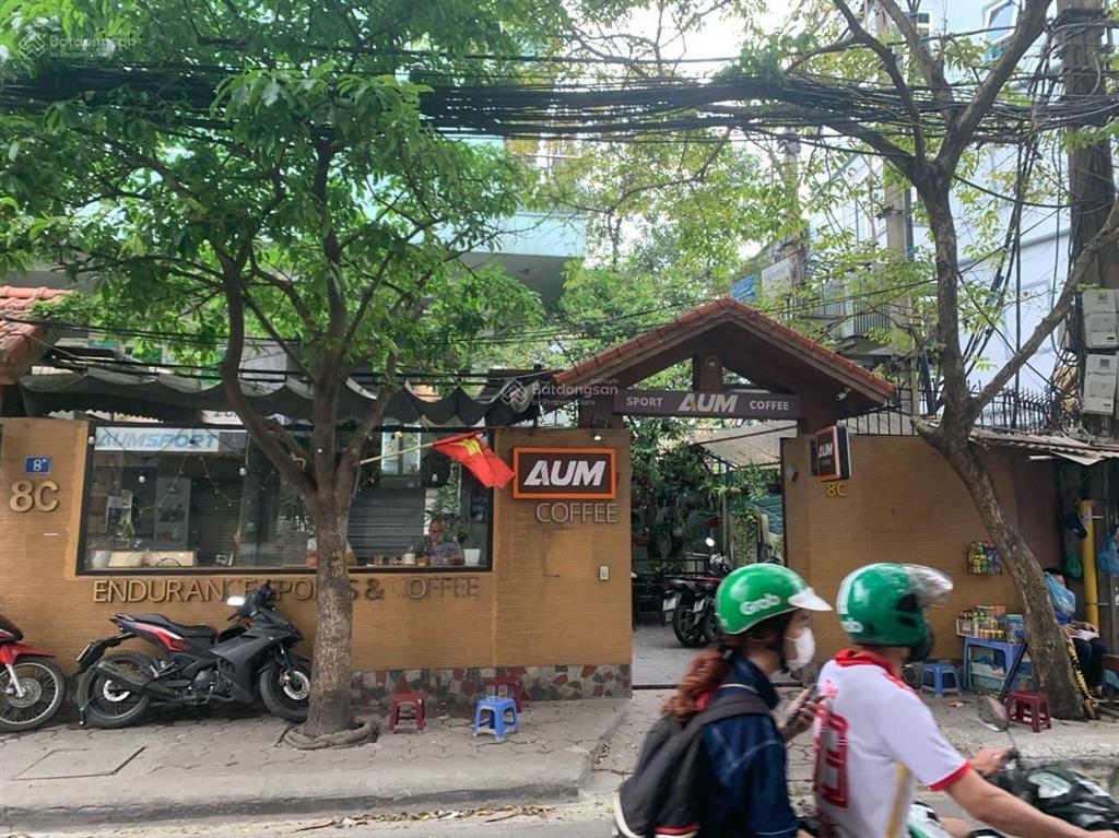 Cho thuê biệt thự ngang 25m, sân vườn thoáng, trệt lầu  đường huỳnh văn bánh, phú nhuận