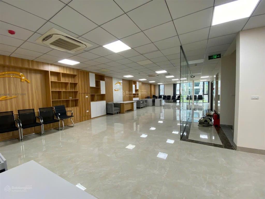 Cho thuê văn phòng diện tích 190m2 đường lam sơn, khu sân bay tns, tân bình