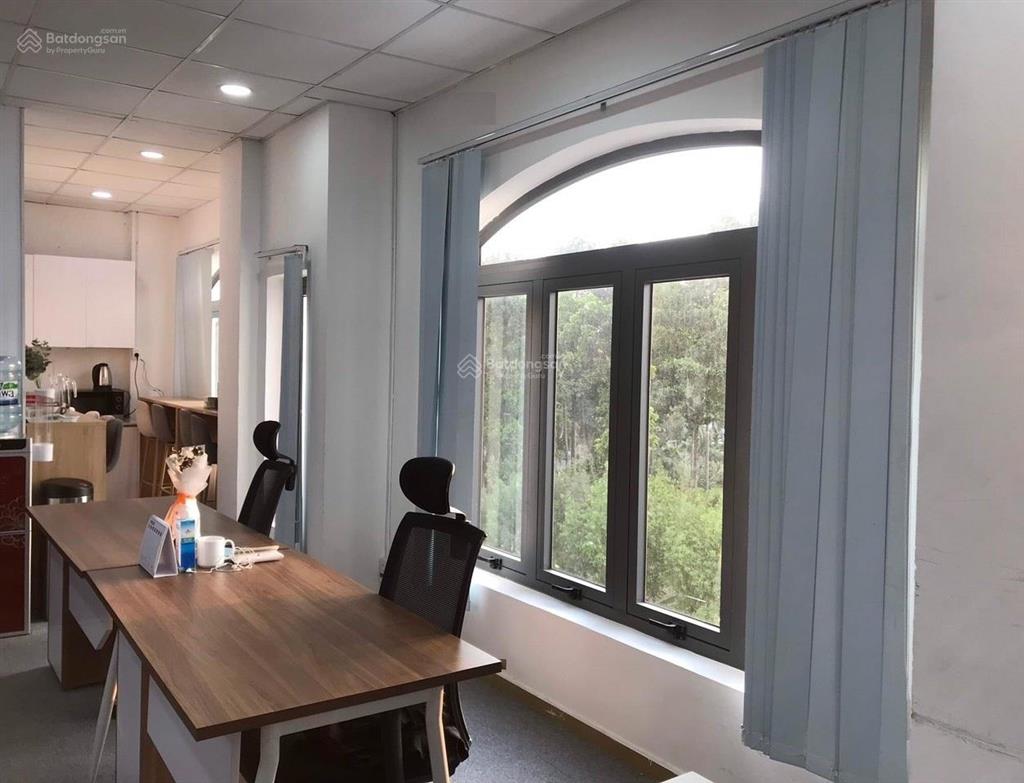 Cho thuê văn phòng trống sẵn 150m2 đường cộng hòa, khu k300 tân bình