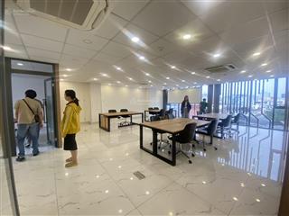 Cho thuê văn phòng trống 70m2 quận 1, đường nguyễn văn thủ. sàn đẹp, trống suốt mới