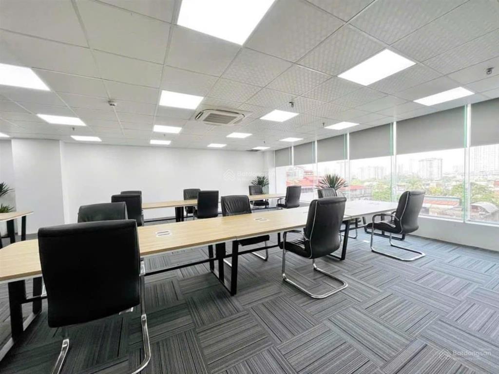 Cho thuê văn phòng đường mạc đĩnh chi, diện tích trống 80m2 giá thuê chỉ 27tr/tháng