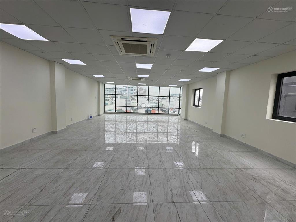 Cho thuê văn phòng trống sẵn 75m2 giá chỉ 15tr/tháng. đường lam sơn, khu sân bay tsn