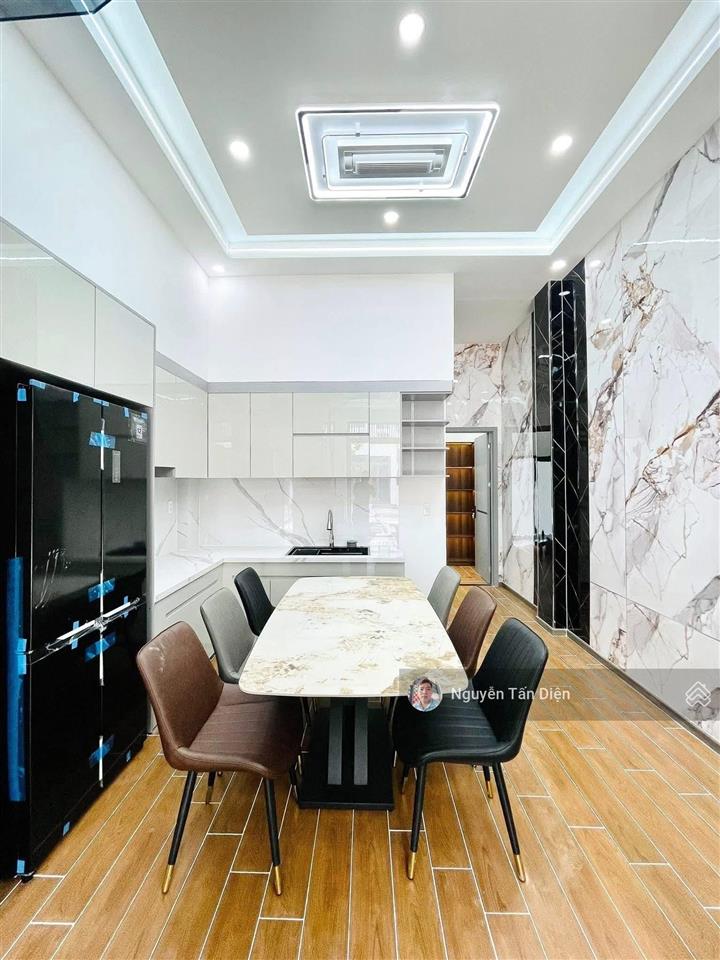 Nhà lầu trệt 3 phòng ngủ kdc phú hồng thịnh 8 chỉ 4 tỷ 1 thương lượng