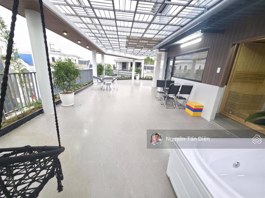 Tòa nhà văn phòng 400m2 sàn kdc phú hồng khang phú hồng đạt