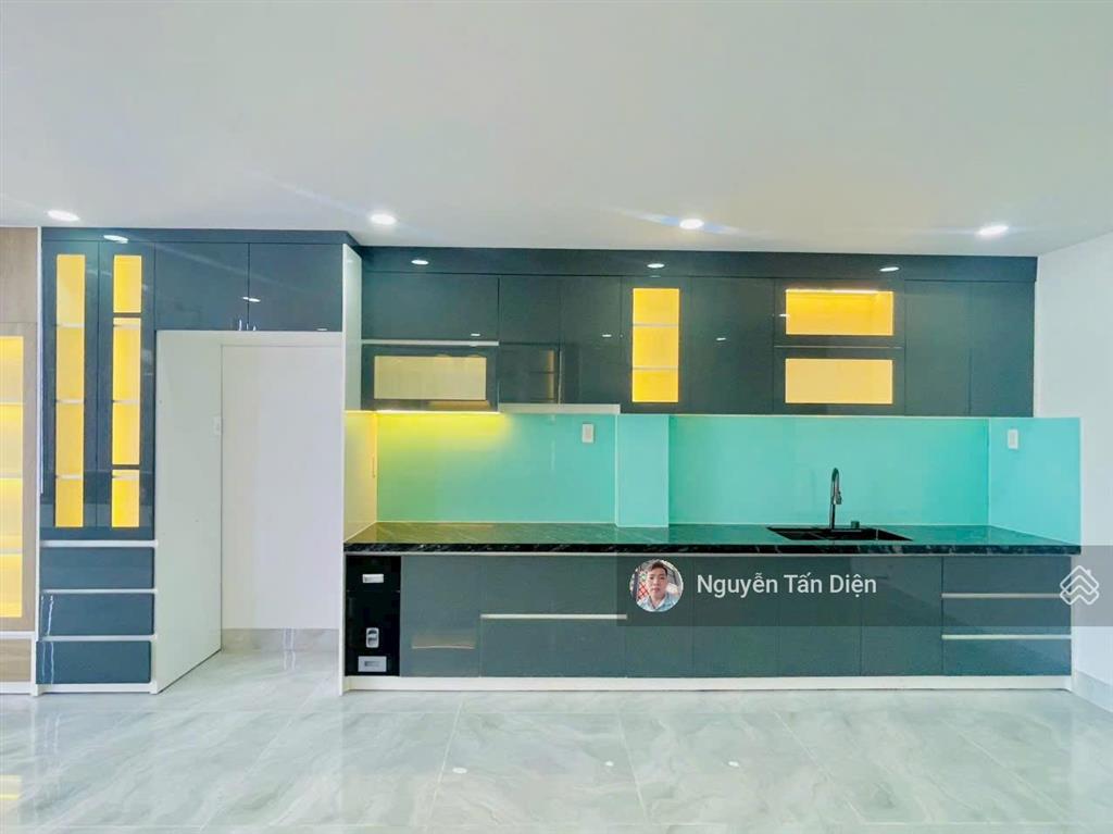 Nhà trệt lửng lầu sổ hoàn công mặt tiền dt743c chỉ 4tỷ2 thương lượng