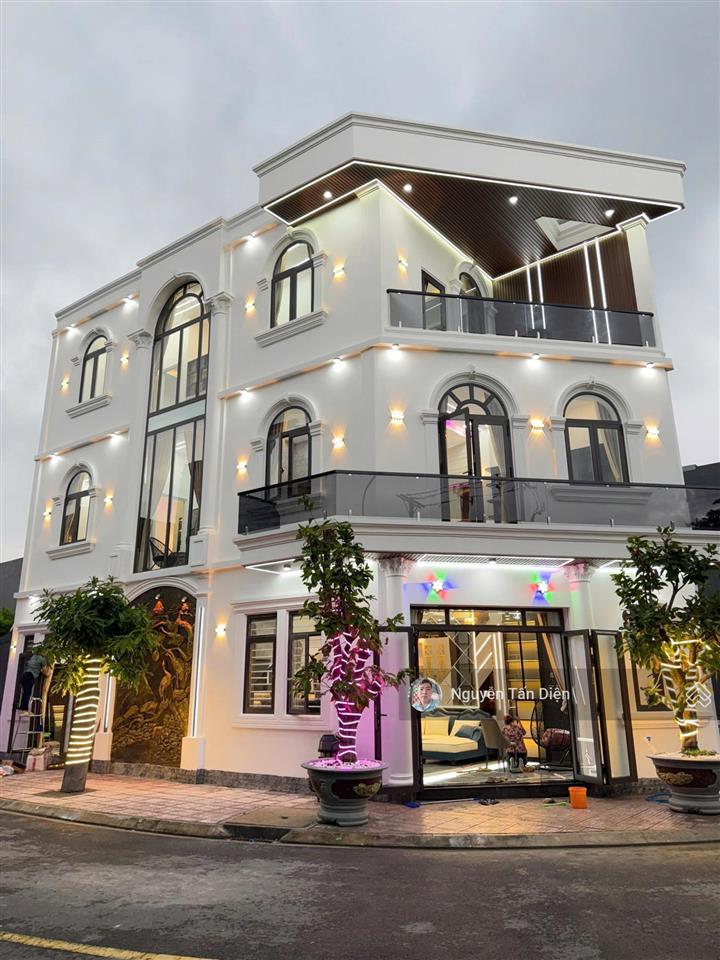 Góc 2 mặt tiền sổ hồng hoàn công chỉ 5 tỷ 8