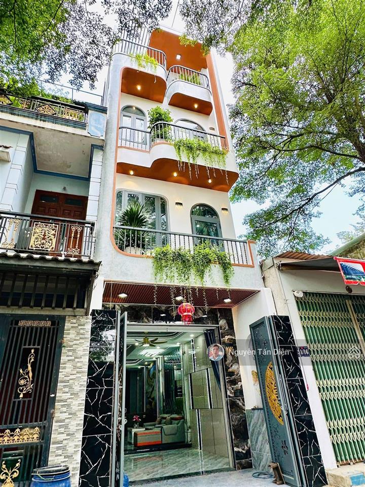 Nhà phố 3 tầng bên hông chợ phú phong chỉ 4 tỷ 5
