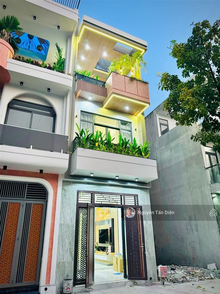 Nhà phố 3 tầng tăng kèm full nội thất xịn xò chỉ 4 tỷ 950 có thương lượng