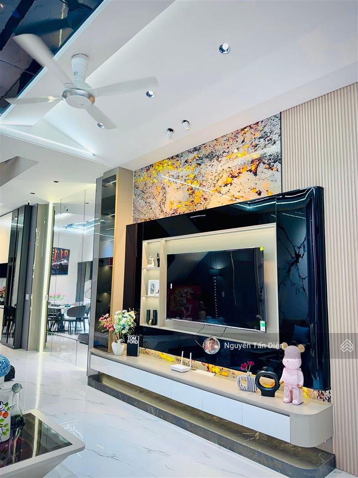 Nhà phố 3 tầng tăng kèm full nội thất xịn xò chỉ 4 tỷ 950 có thương lượng