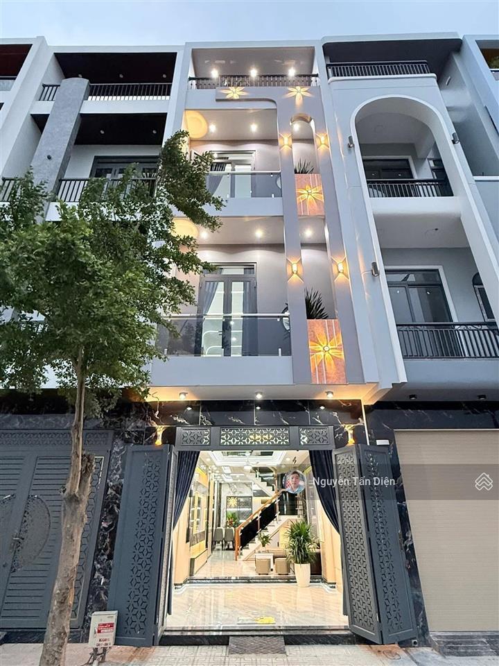 Nhà phố 3 tầng xe hơi ngủ trong nhà chỉ 5 tỷ thương lượng