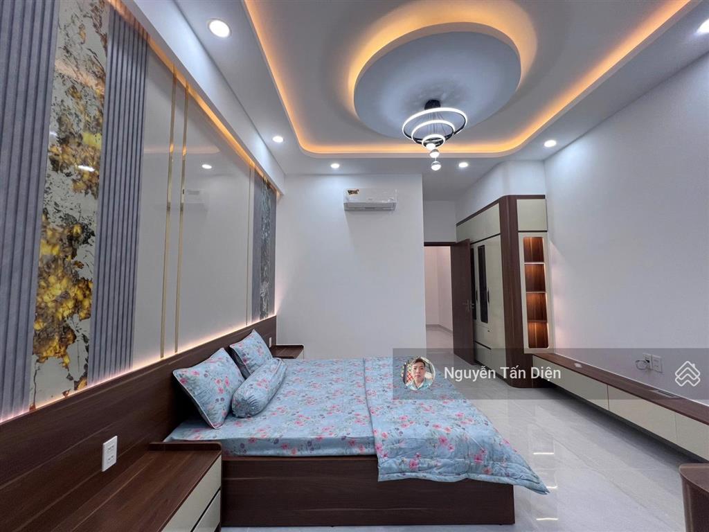 Nhà phố 3 tầng sổ hồng hoàn công