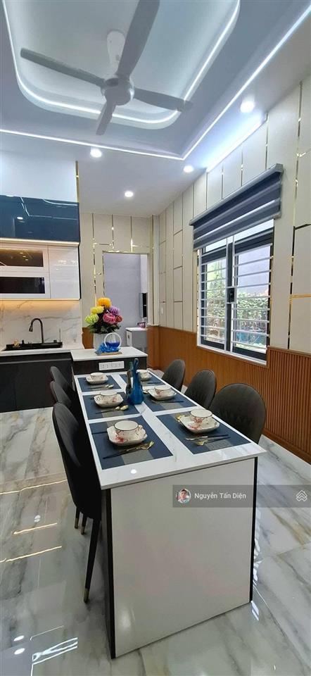 Nhà phố 3 tầng 2 mặt tiền chỉ 5 tỷ 5 thương lượng