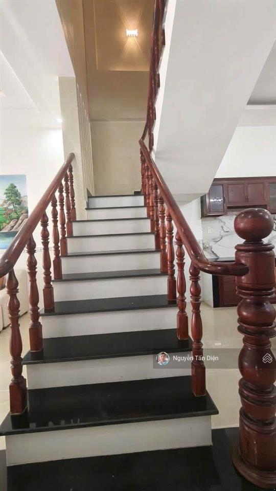 Nhà lầu trệt kế bên chợ phú phong bình chuẩn thuận an bình dương