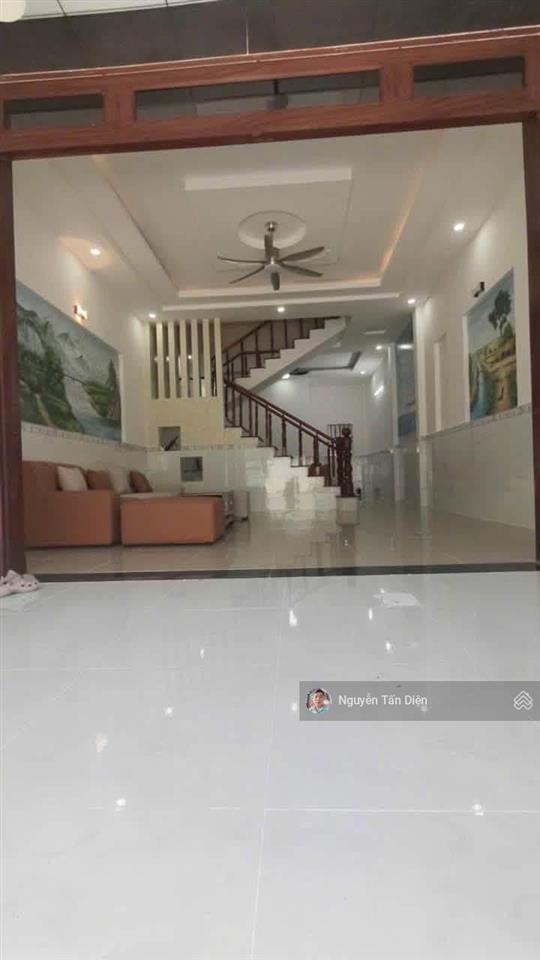Nhà lầu trệt kế bên chợ phú phong bình chuẩn thuận an bình dương