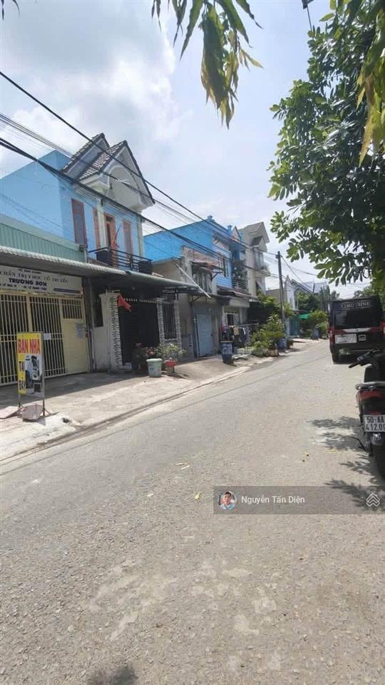 Nhà lầu trệt kế bên chợ phú phong bình chuẩn thuận an bình dương