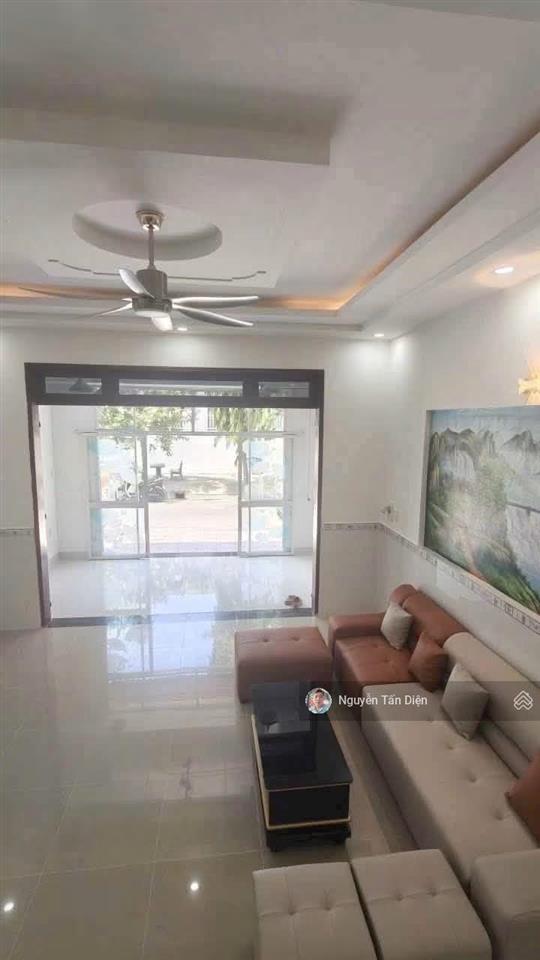 Nhà lầu trệt trong kdc ngang 5 chỉ 3 tỷ 750