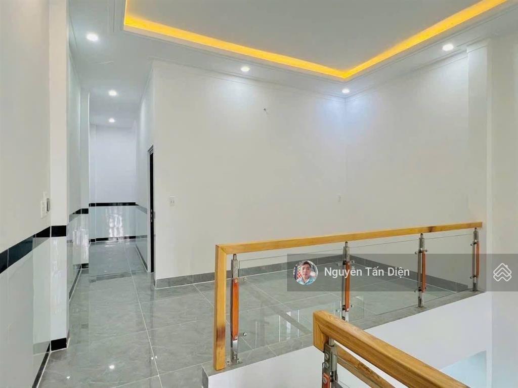 Nhà lầu trệt 100m2 sổ hồng hoàn công chỉ 2 tỷ 880 khánh bình