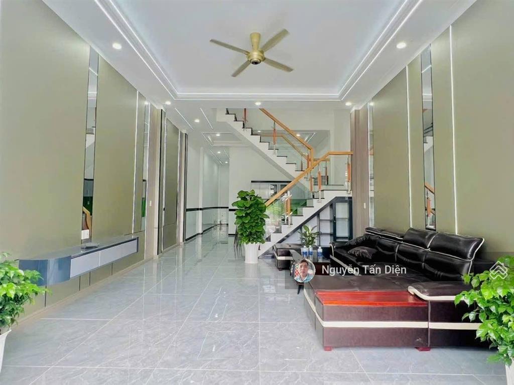 Nhà lầu trệt 100m2 sổ hồng hoàn công chỉ 2 tỷ 880 khánh bình