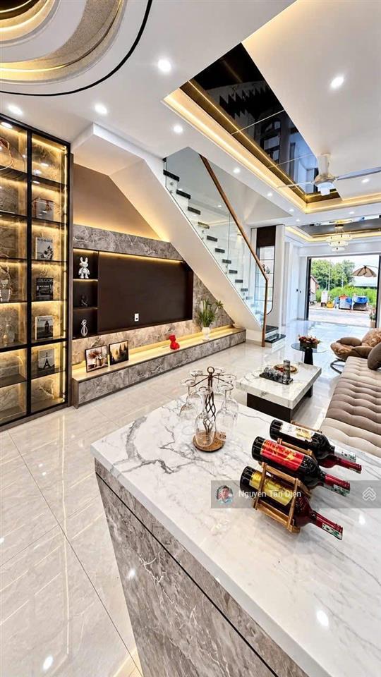 Nhà phố tân hiệp chỉ 3 tỷ 550 thương lượng