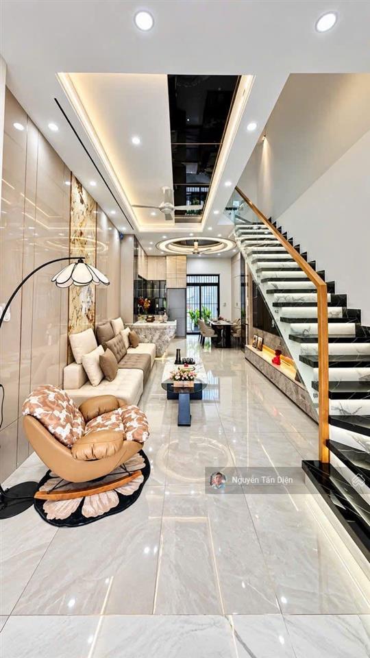 Nhà phố tân hiệp chỉ 3 tỷ 550 thương lượng