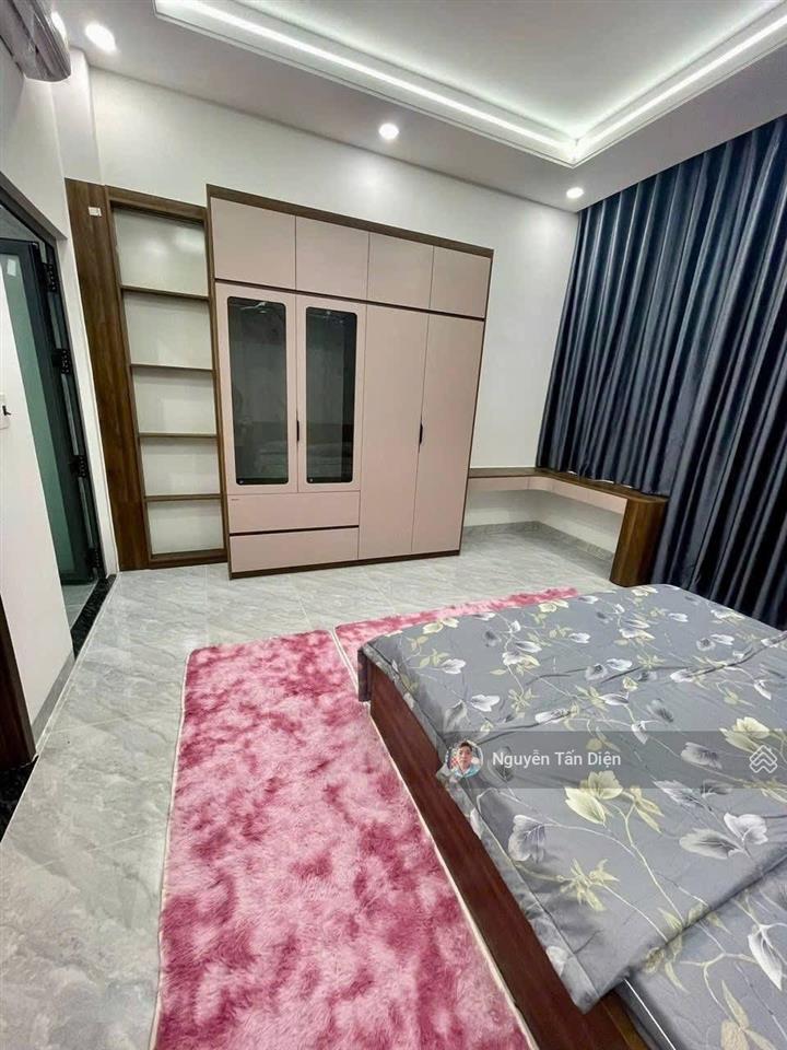 Nhà phố 3 tầng chỉ 4 tỷ 4 thương lượng
