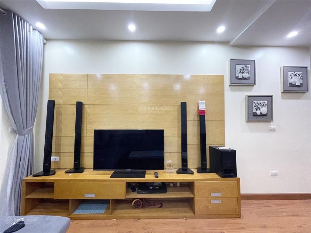 Vào luôn căn hộ tại golden palace  mễ trì 120m2 3pn 2vs đồ cơ bản giá tốt 16,5tr/th 0968 113 ***