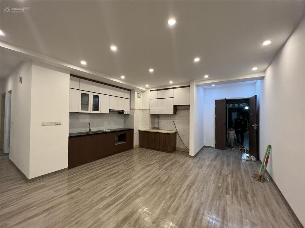 Giá rẻ tại chung cư báo nhâ dân trần hữu dực chỉ 12tr/th 120m² 3pn 2vs full đồ đầy đủ 0968 113 ***