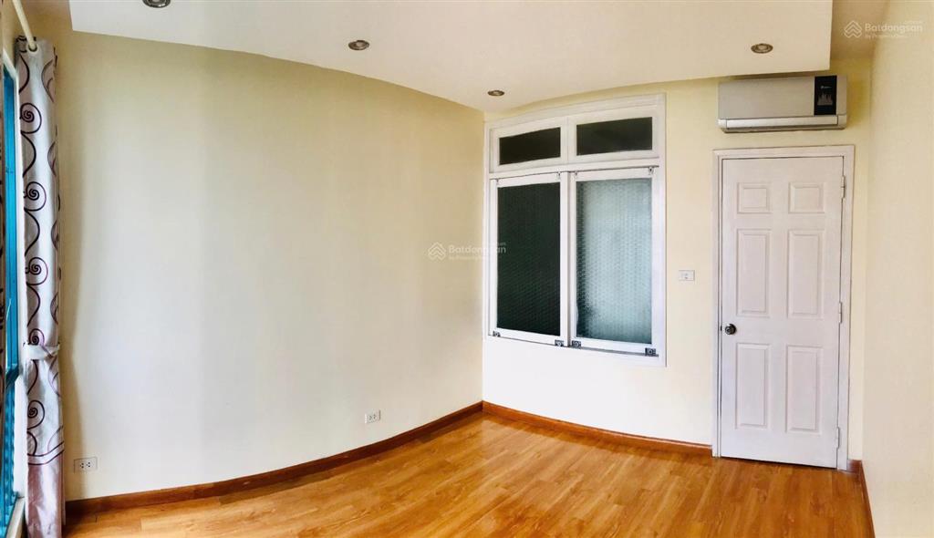 Chủ nhà gửi căn hộ ở sudico ct4 mỹ đình sông đà 135m2 4pn nội thất cơ bản giá 15tr/th 0969 286 ***