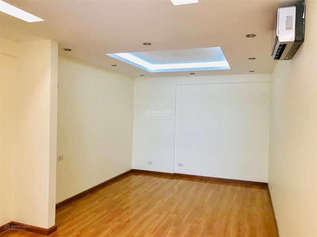 Chủ nhà gửi căn hộ ở sudico ct4 mỹ đình sông đà 135m2 4pn nội thất cơ bản giá 15tr/th 0969 286 ***