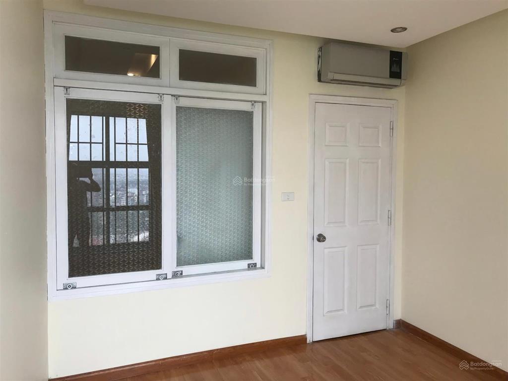 Chủ nhà gửi căn hộ ở sudico ct4 mỹ đình sông đà 135m2 4pn nội thất cơ bản giá 15tr/th 0969 286 ***