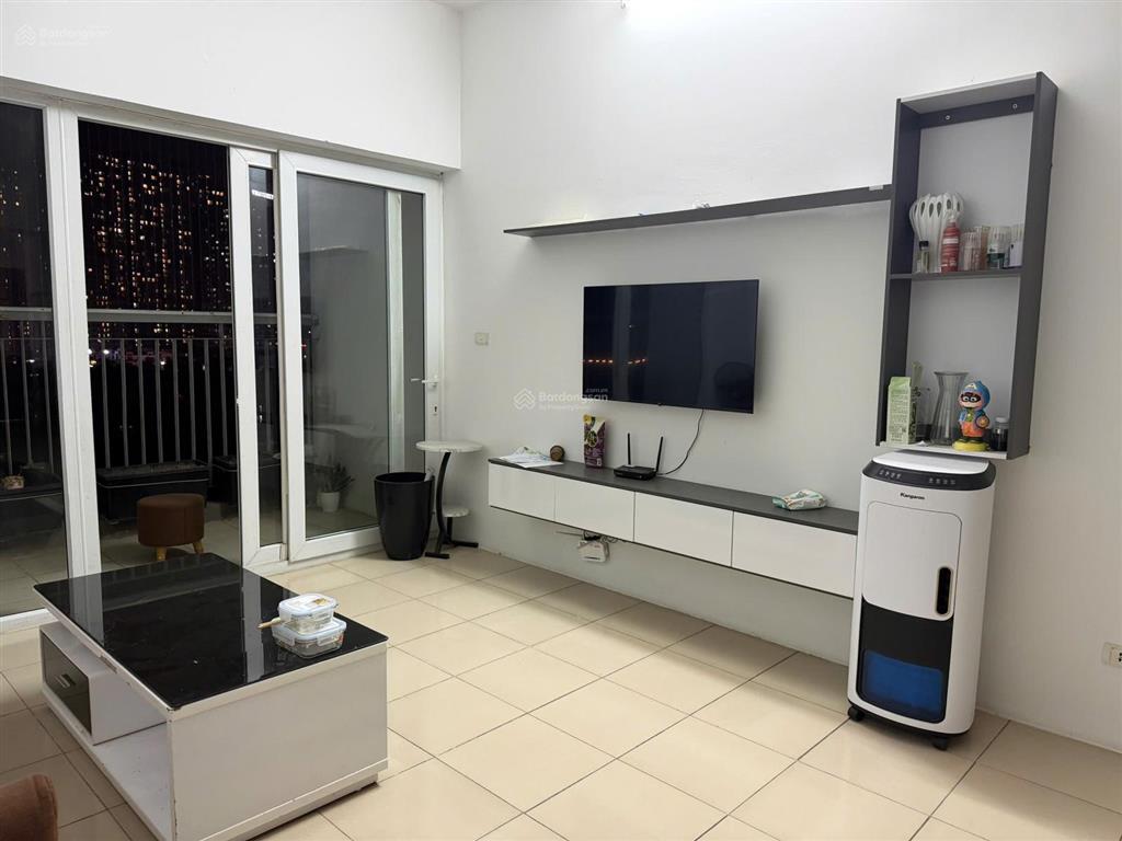 Vào luôn căn hộ 116m² 3pn 2vs đồ cơ bản chỉ 10,5tr/th tại ct2c1 xuân phương quốc hội 0968 113 ***