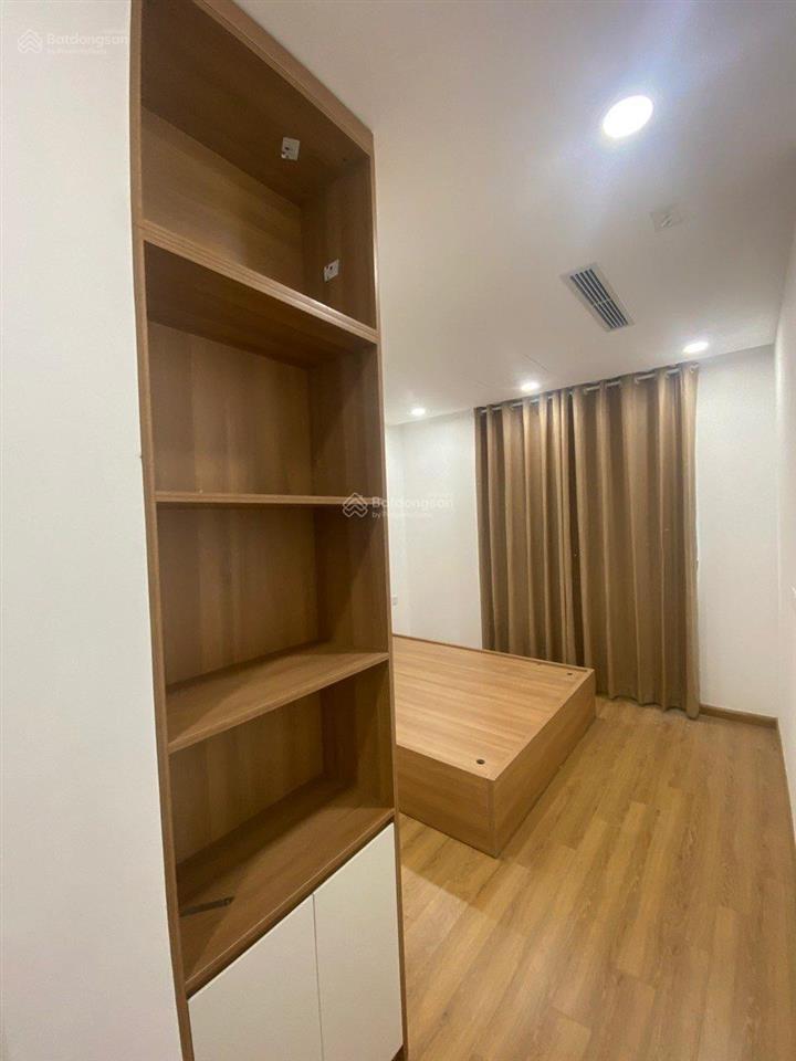 Hot  hà nội paragon cầu giâý cho thuê 2pn, 2wc 90m2 cơ bản,bc đông nam chỉ 14,5tr/th 0916 459 ***