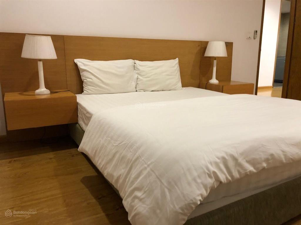 Giá cực tốt dolphin  trần bình 156m2 2+1ngủ full nội thất đẹp chỉ 17tr/th có slot otô 0968 113 ***