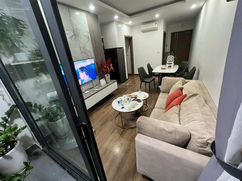 Cho thuê chung cư geleximco southern star 897 giải phóng 2 pn full đồ 12.5 tr