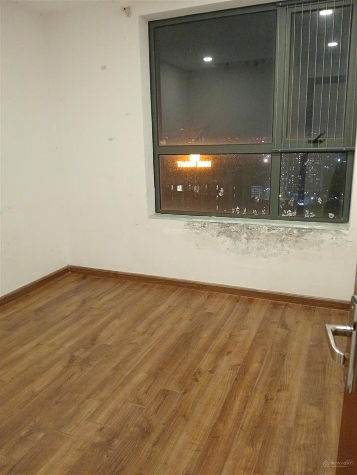 Cho thuê chung cư smile building số 1 nguyễn cảnh dị, hm 75m 2 pn full đồ cơ bản 10tr