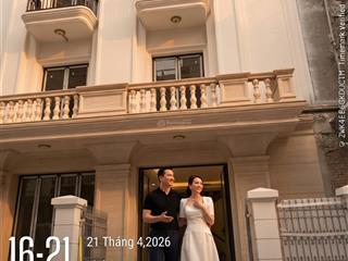 Bán suất ngoại giao nhà liên kế 360 giải phóng  hà nội 100m, 5 tầng, kinh doanh, độc tôn, hiếm hoi