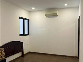Cho thuê chung cư hồng hà tower 89 thịnh liệt 62m, 2 pn cơ bản 8 triệu, nhà đẹp ở ngay