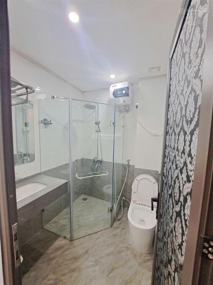 Cho thuê nhà riêng 34 thanh lân  hoàng mai 40m x5t, gần phố, ô tô cách nha 5m, đủ đồ 3 pn 11.5tr