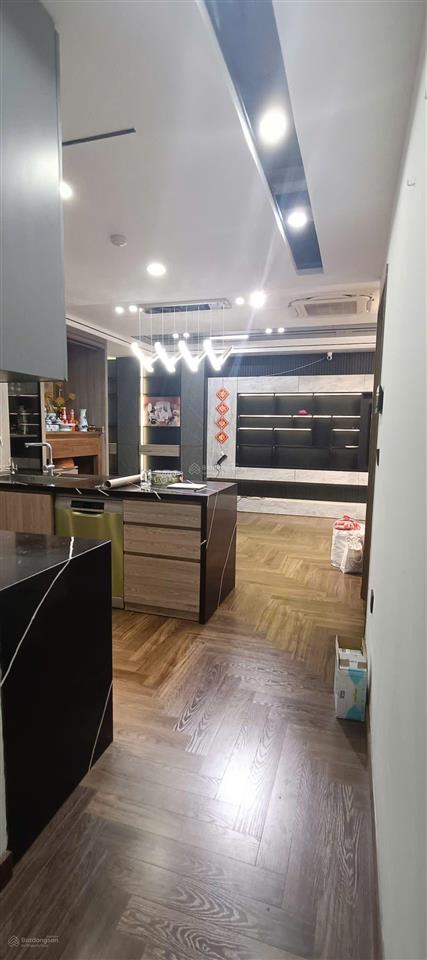 Cho thuê rose town 79 ngọc hồi, hoàng mai, 105m², 3 pn, 11 triệu, cực đẹp, mới