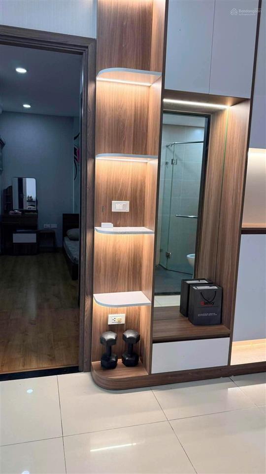 Cho thuê chung cư rose town 79 ngọc hồi, 71m2, 2 pn full đồ giá 9.5tr