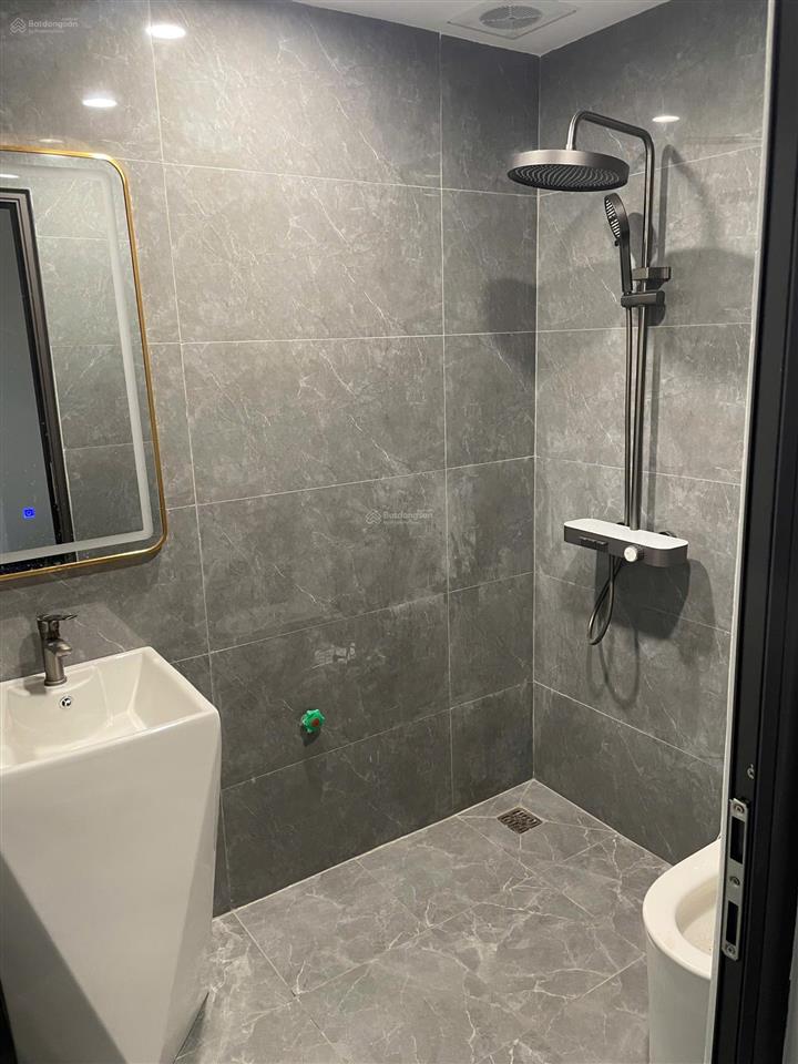 Cho thuê nr 243 nam dư hoàng mai 30m x 5t, 5pn giá 9 tr, nhà đẹp, ngõ ba gác phi