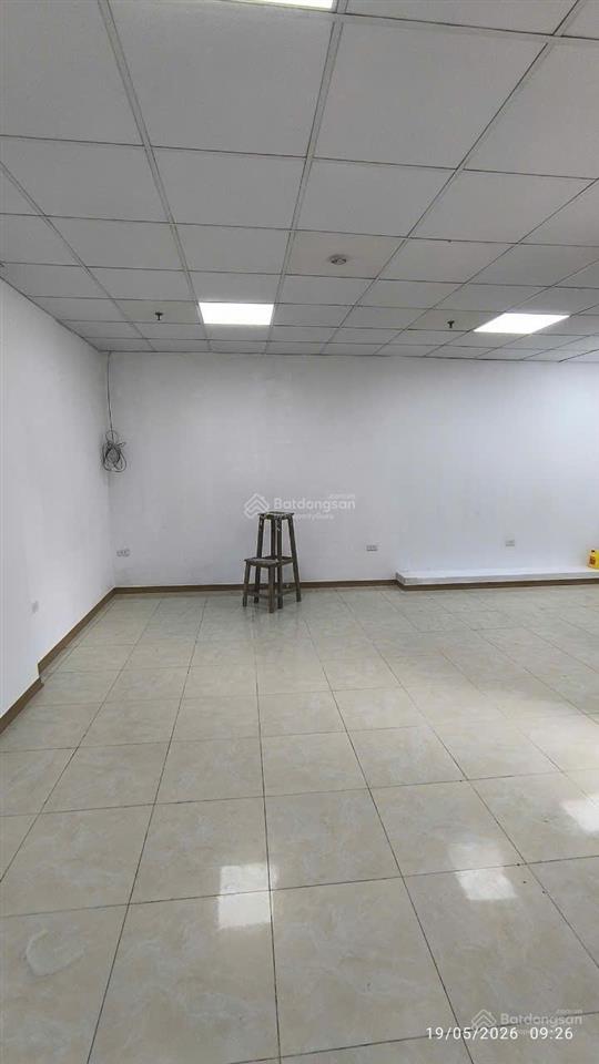 Cho thuê vp ngõ 15 ngọc hồi, khép kín, riêng biệt, 35m², tầng 1, 8tr, cực rẻ, khởi nghiệp, vp