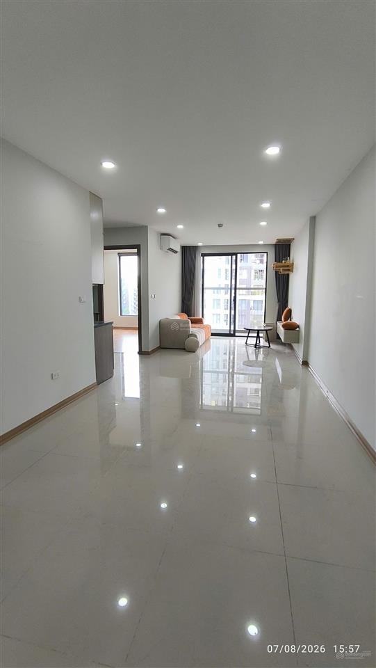 Cho thuê chung cư rose town 79 ngọc hồi  hm 79m, 2 pn full đồ 9,5 triệu